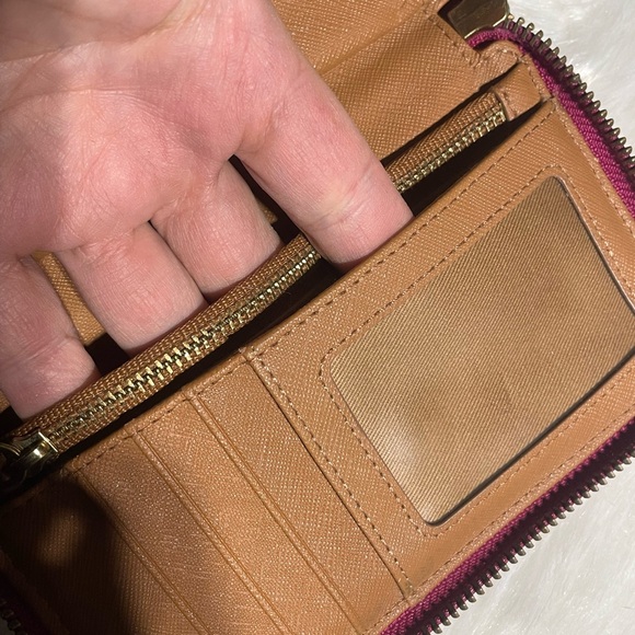 Fossil pink leather wallet - Picture 8 of 12